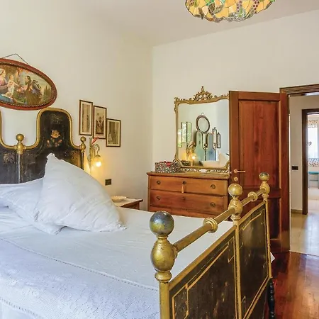 Casa Aurora Μάσσα